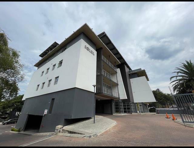 358M² OFFICE TO LET IN BRYANSTON